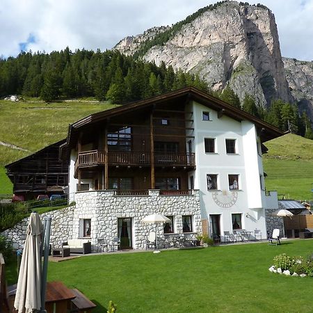 Apartamento Cedepuent de Sot Selva di Val Gardena Habitación foto