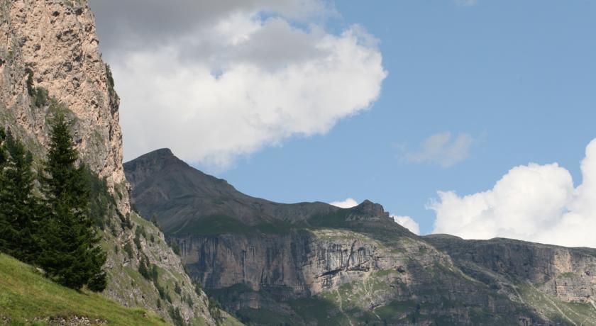 Apartamento Cedepuent de Sot Selva di Val Gardena Habitación foto