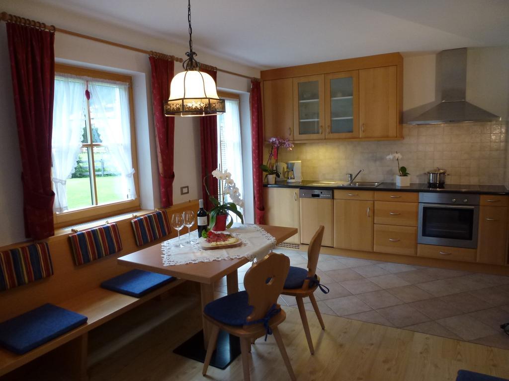 Apartamento Cedepuent de Sot Selva di Val Gardena Habitación foto